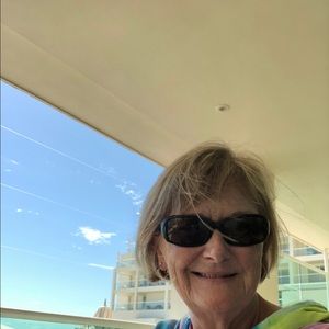 Meet your Posher, Donna